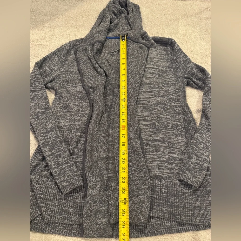lululemon Peace Of Mind Hooded Wrap Size 2-4 Athleisure Sporty‎